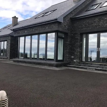 Contemporary Living Overlooking Water * Donegal Town