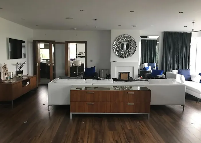 Contemporary Living Overlooking Water *